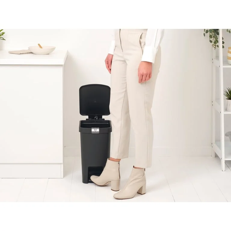 Pedal Waste Bin Brabantia StepUp 16L, Dark Grey
