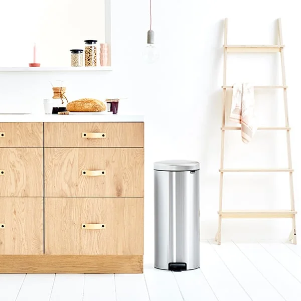 Кош за смет с педал Brabantia NewIcon 30L, Matt Steel Fingerprint Proof