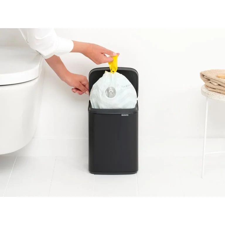 Кош за смет Brabantia Bo Small 4L, Matt Black