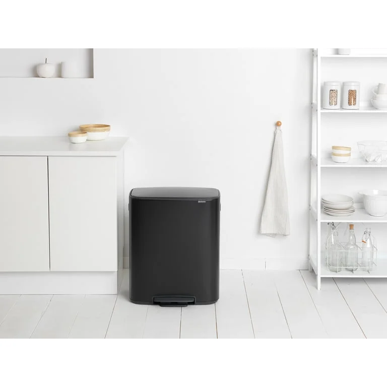 Кош за смет Brabantia Bo Pedal 60L, Matt Black