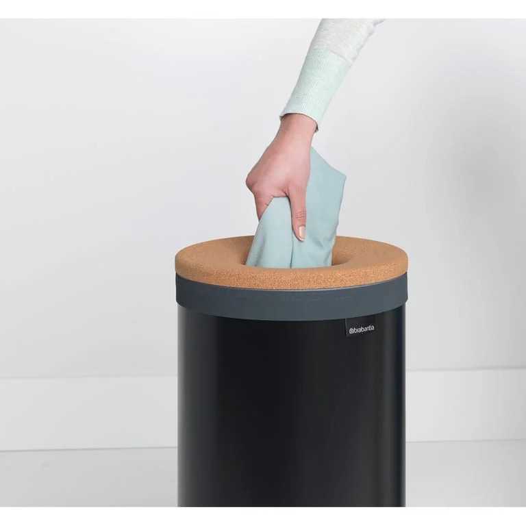 Кош за пране Brabantia 35L, Matt Black, корков капак