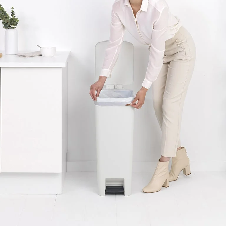 Pedal Waste Bin Brabantia StepUp 40L, Light Grey