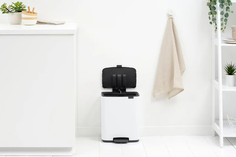Кош за смет Brabantia Bo Pedal 12L, White
