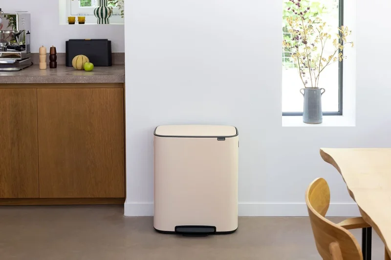 Waste Bin Brabantia Bo Pedal 2x30L, Soft Beige