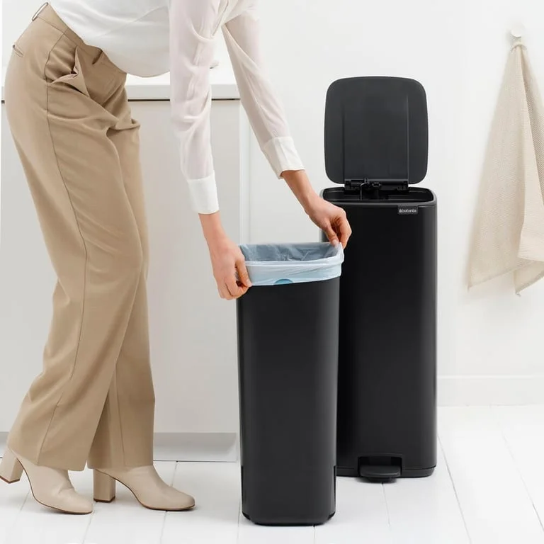 Кош за смет Brabantia Bo Pedal 30L, Matt Black