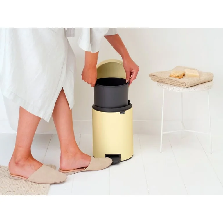 Pedal Waste Bin Brabantia NewIcon 5L, Mellow Yellow