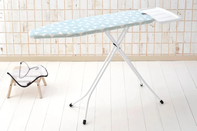 Ironing Board Brabantia B 124x38cm,  PerfectFlow, Fresh Breeze, Steam stand