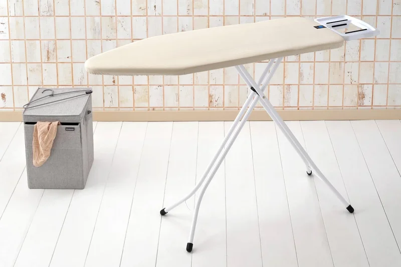 Маса за гладене Brabantia C 124x45cm с масивна поставка за ютия, Ecru