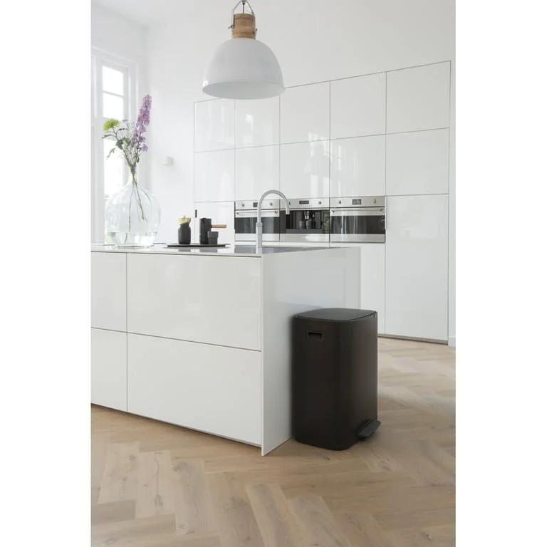 Кош за смет Brabantia Bo Pedal 60L, Matt Black