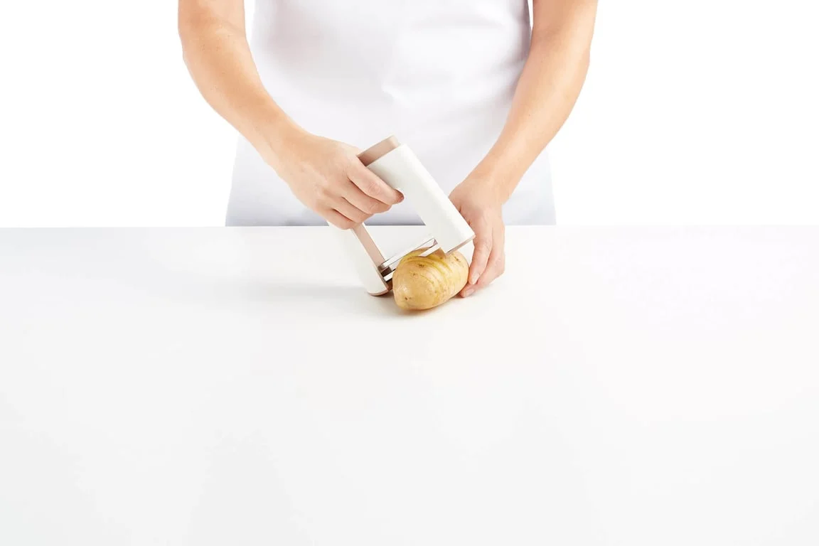 Hasselback Cutter Lekue