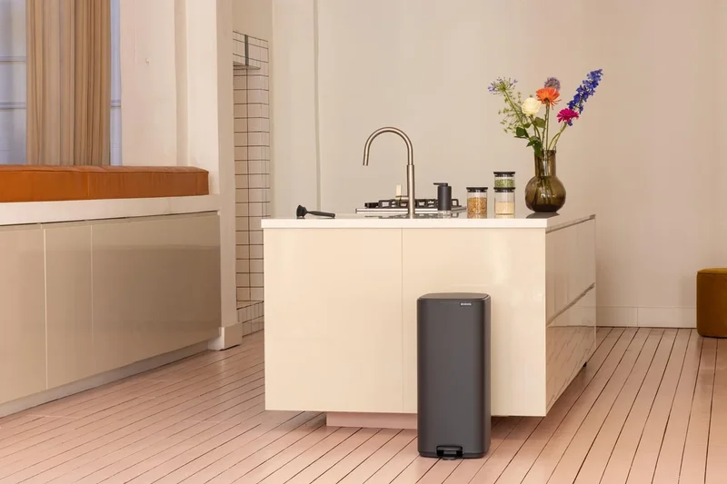 Кош за смет Brabantia Bo Pedal 30L, Mineral Infinite Grey