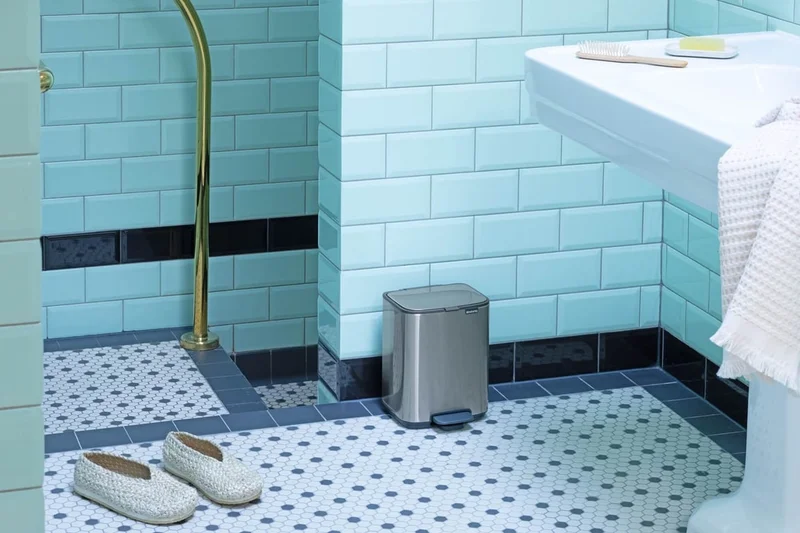 Кош за смет Brabantia Bo Pedal 7L, Matt Steel Fingerprint Proof