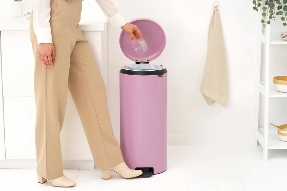 Кош за смет с педал Brabantia NewIcon 30L, Lilac Pink