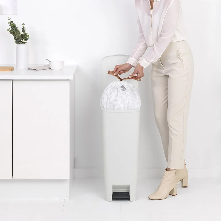 Pedal Waste Bin Brabantia StepUp 40L, Light Grey