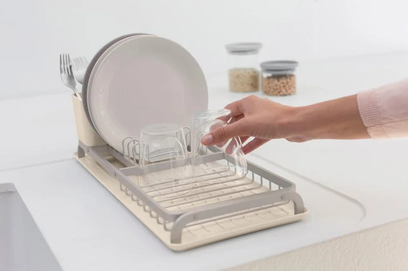 Сушилник за съдове Brabantia SinkSide Soft Beige, компактен