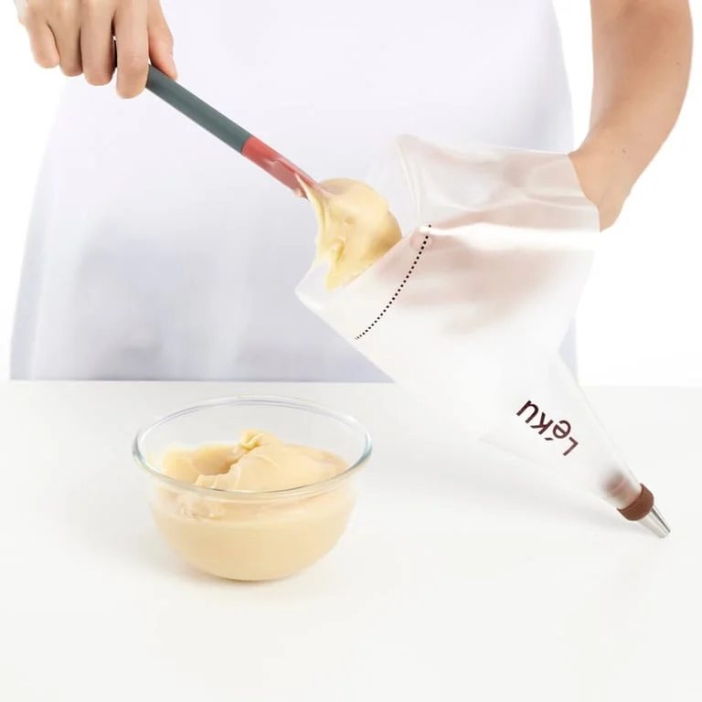 Reusable Piping Bag Kit Lekue, with 3 nozzles