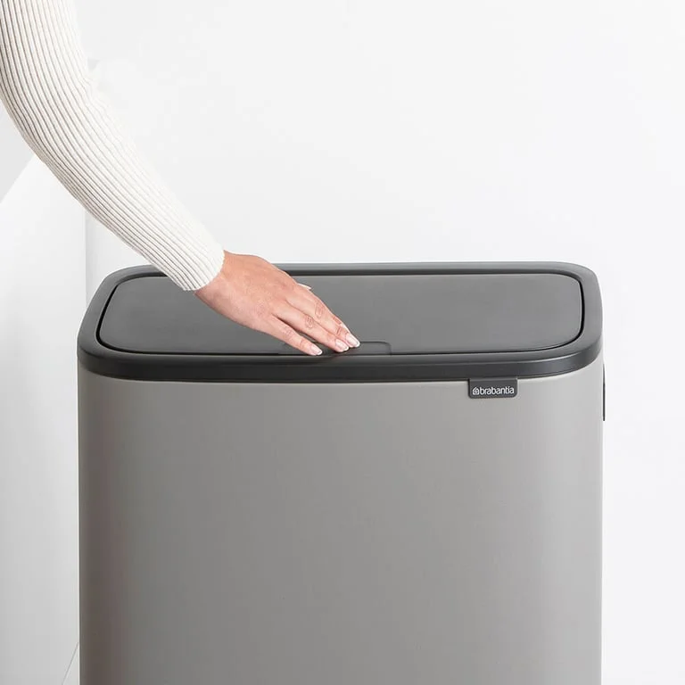Кош за смет Brabantia Bo Touch Hi 60L, Mineral Concrete Grey