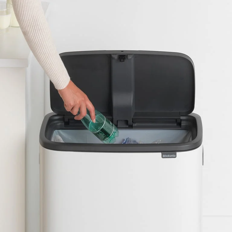 Bo Touch Bin Brabantia, 60 litre, Plastic Bucket White