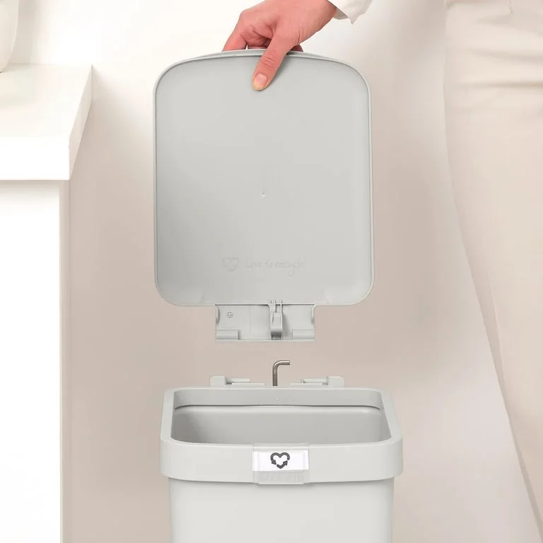 Pedal Waste Bin Brabantia StepUp 16L, Light Grey