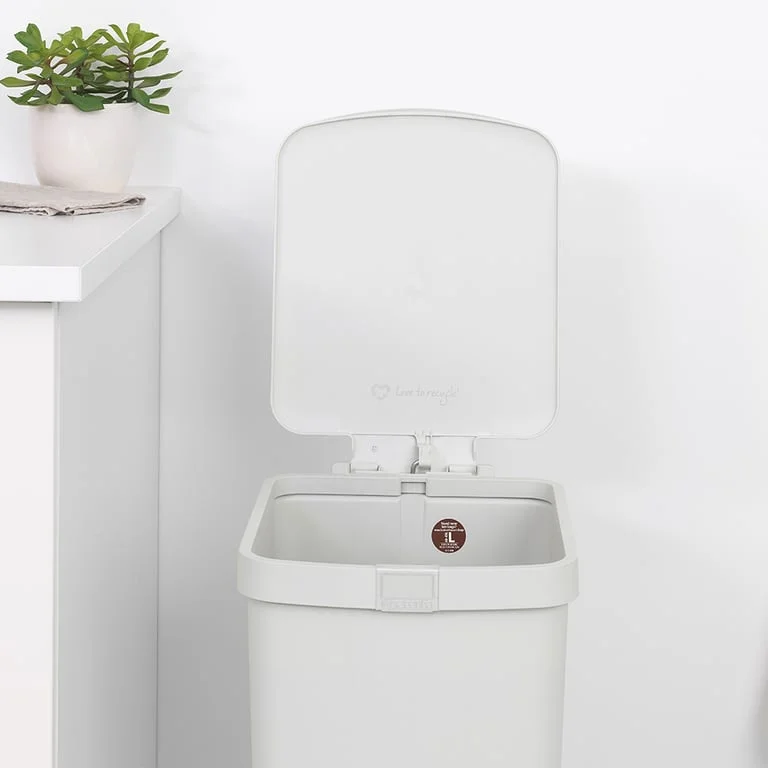 Pedal Waste Bin Brabantia StepUp 40L, Light Grey