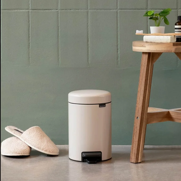 Pedal Waste Bin Brabantia NewIcon 5L, Soft Beige