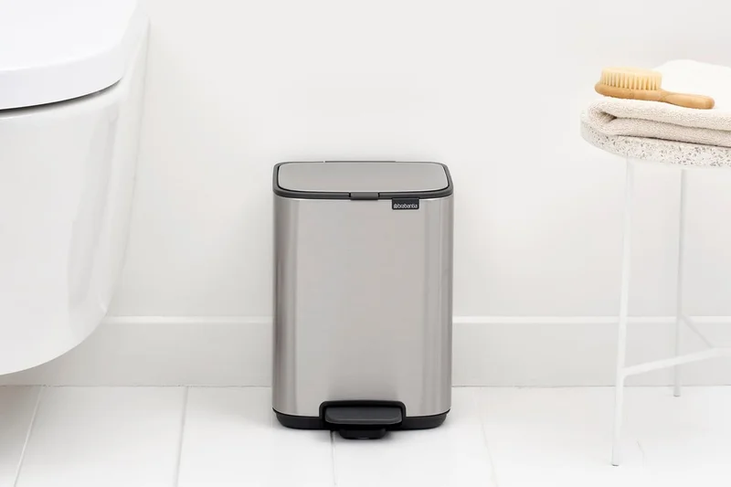 Кош за смет Brabantia Bo Pedal 4L, Matt Steel Fingerprint Proof