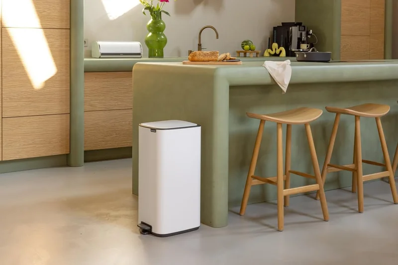 Кош за смет Brabantia Bo Pedal 30L, White