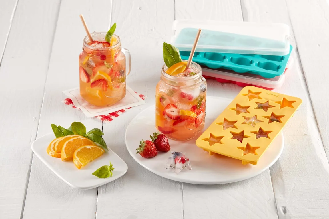 Ice Cube Tray With Lid Lekue, Stars