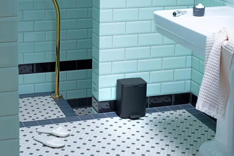 Кош за смет Brabantia Bo Pedal 4L, Mineral Infinite Grey