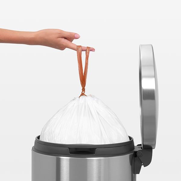 Кош за смет с педал Brabantia Silent 45L, Metallic Grey(3) - Brabantia.bg Кош за смет с педал Brabantia Silent 45L, Metallic Grey(3)