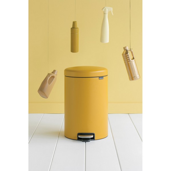 Кош за смет с педал Brabantia NewIcon 20L, Mineral Mustard Yellow(4) - Brabantia.bg Кош за смет с педал Brabantia NewIcon 20L, Mineral Mustard Yellow(4)