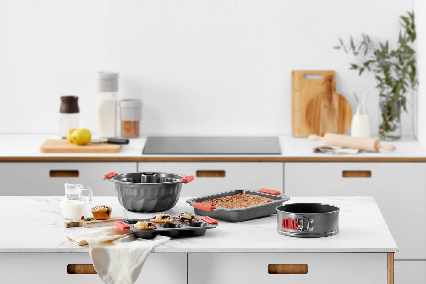 Форма за печене Lekue Ø24cm, Non-Stick, със закопчалка(6) - Brabantia.bg Форма за печене Lekue Ø24cm, Non-Stick, със закопчалка(6)